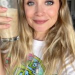 Emme Rylan Instagram - Why was this so fun to make?! 😂 #ilovecoffee Trying out the cold brewer from @instantpotofficial 😍 #notanad #ijusthavetoomuchtimeonmyhands #andilovecoffeealot