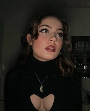 Emmy Perry Instagram - 🖤I’m finding being alive fascinating🖤
.
.
.
.
.
.
.
.
.
.
.
.
.
.
.
.

#aesthetic #explore #explorepage #coquette #ootd  #makeup #vintage #retro #fashion #poorthings #darkaesthetic #dark #love