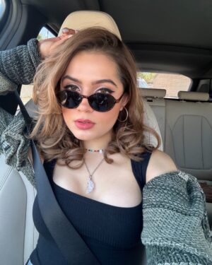 Emmy Perry Instagram - Driving me crazy🫨