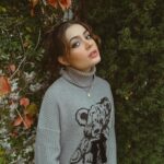 Emmy Perry Instagram - 🧸🖤sweater weather🖤🧸 . . . . . . . . . . #christmas #teddyfresh #holiday #holidayseason #fall #teddybear #sweaterweather #fashion #sweater #fashionblogger #ootd #explorepage #explore #vintage #couquette