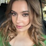 Emmy Perry Instagram - 🍎