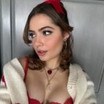 Emmy Perry Instagram - It’s so sweet…❤️ . . . . . . . . . . . . . . . #explore #explorepage #ootd