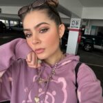 Emmy Perry Instagram - 💜🧸🧡🧸🖤 . . . . . . . . . . . #explore #explorepage