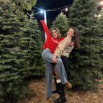 Emmy Perry Instagram - Bring on the holly jolly!❤️✨ . . . . . . . . . . . #explorepage #explore #christmas #holiday #christmastree #vintage #retro