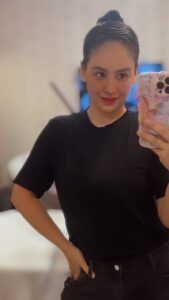 Empress Schuck Instagram - New machine, new faveeee! Can't believe how fast the result is! I feel definitely toned and lighter after 1 session. Can't wait for the next @clinicadebeleza.official 💕