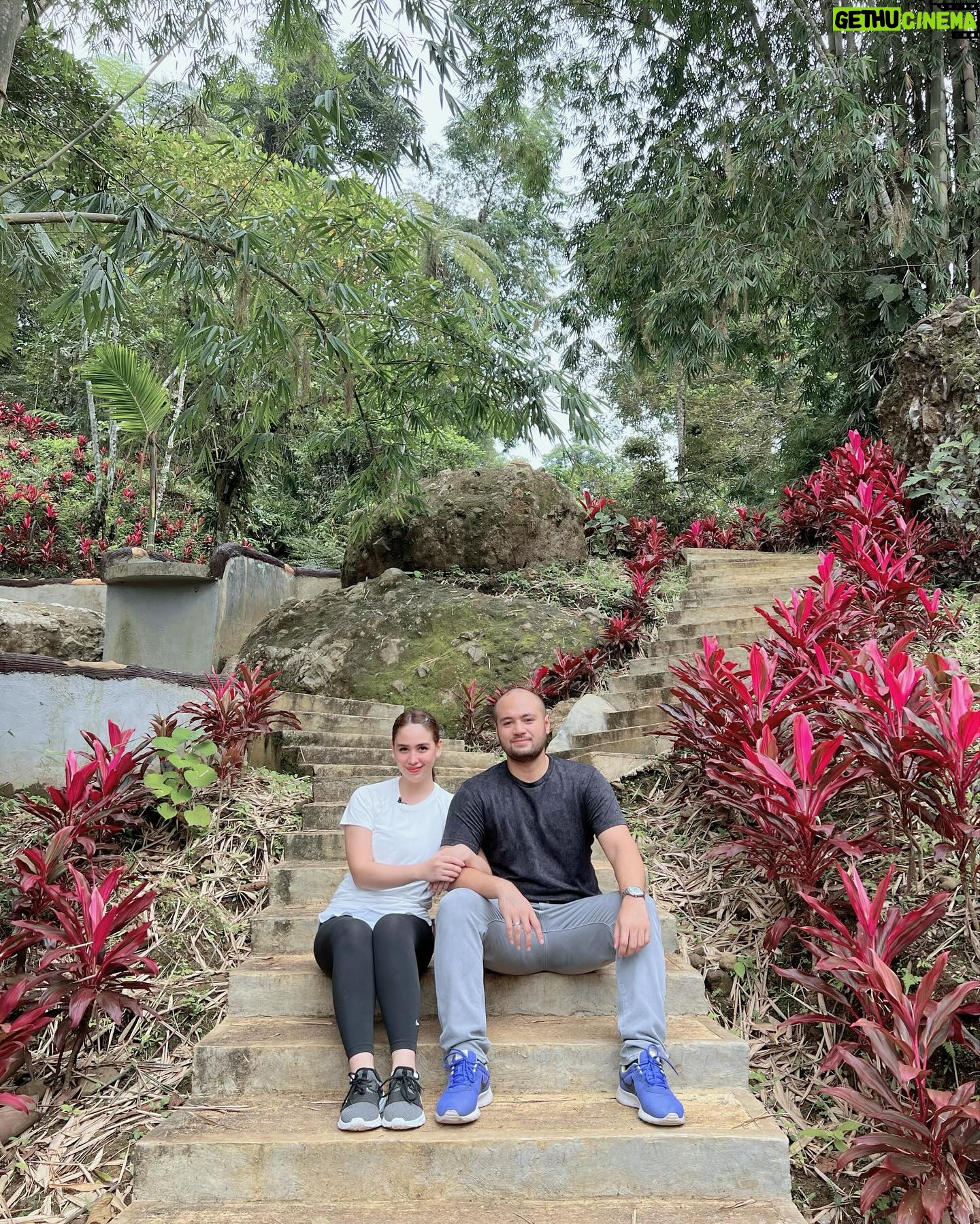 Empress Schuck Instagram - Thank you for your yearly surprises. I wuv you @vinoguingona👩❤️💋👨 Happy Valentine’s Day to all love birds💕👩❤️👨