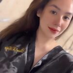 Empress Schuck Instagram - Derma is a girl's bestfriend👩‍❤️‍💋‍👩 I feel slimmer and fresh everytime i visit @clinicadebeleza.official 💕