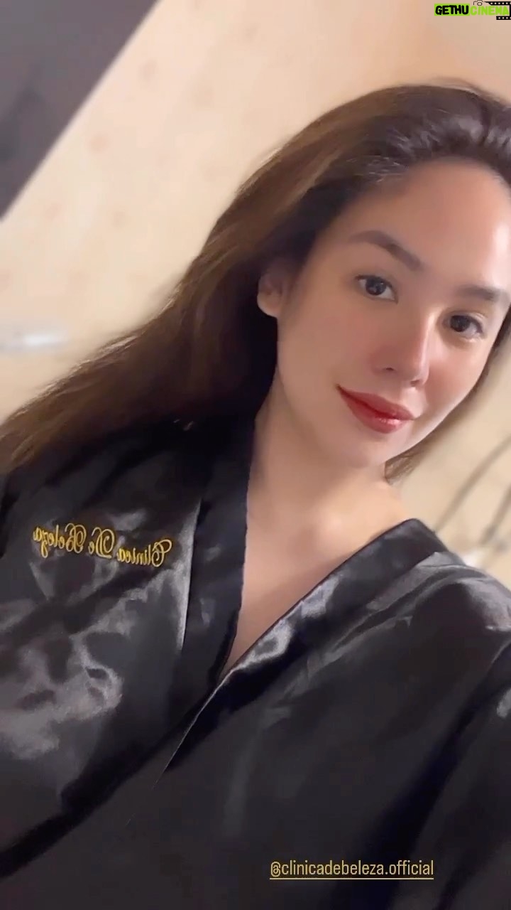 Empress Schuck Instagram - Derma is a girl's bestfriend👩❤️💋👩 I feel slimmer and fresh everytime i visit @clinicadebeleza.official 💕
