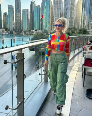 Enise Ütük Instagram - Dubai 🍭😍✨