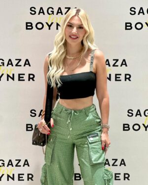 Enise Ütük Instagram - Sagaza for Boyner ✨Zeliham yine harikasın👏🏻💞✨