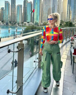 Enise Ütük Instagram - Dubai 🍭😍✨
