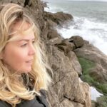 Enora Malagré Instagram - J’y suis , j ´y reste 🌊. #mabretagne #bzh 🙋🏼‍♀️