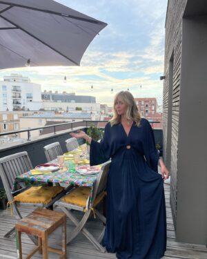 Enora Malagré Instagram - Les dîners de mamita 🥂🎉💙