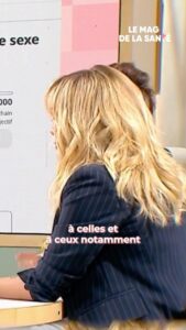 Enora Malagré Instagram - « La transphobie, ce n’est pas une opinion mais un délit. » L’association @toutesdesfemmes.asso lance la campagne « juge pas mon genre » afin que le changement de sexe à l’état civil devienne libre et gratuit pour toutes les personnes trans en France. 🏳️‍⚧️ Pour soutenir cette cause une pétition est disponible sur leur compte Instagram 💜 Et si vous souhaitez en savoir plus sur le sujet, vous pouvez retrouver la chronique @enoramalagre dans le replay du 25 avril sur la plateforme de @francetelevisions . 📺 #trans #transphobie #pétition #egalité #causelgbt #France5 #Magdelasante