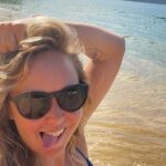 Enora Malagré Instagram – Attraversare ( pour ceux qui capte la ref 😉) et vous si vous deviez me définir vos vacances en 1 mot ?