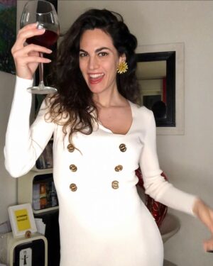 Enrica Guidi Instagram - Grazie grazie di cuore e di anima per i vostri cari pensieri di auguri. 
Grazie per il vostro tanto affetto. Vi sto leggendo.
Il mio compleanno era il 17 febbraio…. Ma a volte è bellissimo essere distratti a vivere….
Ripesco un paio di foto augurando salute, amore e vita.
Grazie, Enrica.