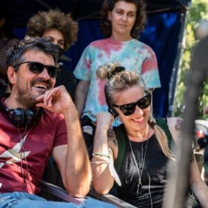 Enrica Guidi Instagram - Una carrellata di sorrisi….

@idelittidelbarlume 
@skyitalia 
@nowtvit 
@palomarproduction