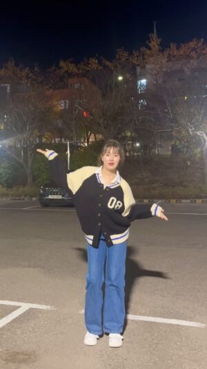 Eom Ji-yoon Instagram - 가을 어디갔어 챌린지🍁