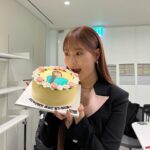 Eom Ji-yoon Instagram - 2023년 마지막 하루까지 행복했습니다❤️ 강심장vs 김동욱피디님 한비인비디님 김미경작가님 김재연작가님 비롯해 모든 제작진분들 감사드려요❤️🍑 @junhyunmoo @131moon_ @tenomahj 덕분에 너무 즐겁고 재밌습니다❤️✌🏻🌸 @kkimji0216 @bin2bin2ay @yoondol_ys @kiimyeseul 덕분에 사람다워져요😀👅 @metacomedy 덕분에 다양한 경험을 합니다!❄️💜⭐️ @imindexfinger 존재만으로도 사랑해❤️ 코미디,예능을 사랑해주시는 많은 시청자 여러분들께 가장 감사합니다😀 새해 복 많이 받으세요