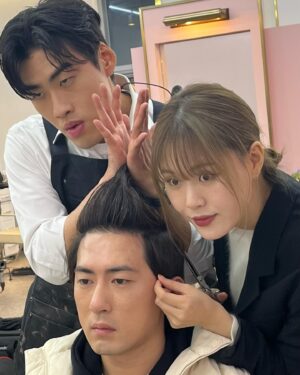 Eom Ji-yoon Instagram - 머리는 맘에 드세요? 저는 맘에 드는데
