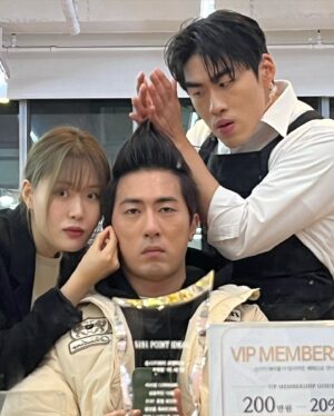 Eom Ji-yoon Instagram - 머리는 맘에 드세요? 저는 맘에 드는데