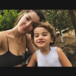 Eréndira Ibarra Instagram - #LaMamaDeRocco . El nació y me dio vida a mi. . Soy madre y me sostengo gracias a mi red que cría conmigo. Me siento acompañada y agradecida, GRACIAS INFINITAS ROCCO. . . #ChamitoCandela #LosMios