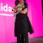 Eréndira Ibarra Instagram - Antes de caminar juntas mañana, nos abrazamos mucho en @decididas.summit Gracias infinitas @decididas.summit las amo, aprendo siempre, me inspiran. Vamos para delante, JUNTAS. #Dia1PhotoDump #hastaTirarloyRecomstruirnos . Pongan 💚💚💚💜💜💜💕💕💕 si nos vemos mañana!