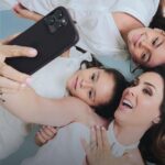 Eréndira Ibarra Instagram - Las mamás de ahora: La maternidad es un viaje de emociones y responsabilidades que transforma por completo la vida de una mujer. En este especial del Día de las Madres, honramos el amor, aplaudimos el sacrificio y celebramos todas sus formas. Platicamos con Joy y Diana Atri, Jacky Bracamontes, Camila West, Eréndira Ibarra, Pamela Cerdeira y más mamás para conocer su visión personal de esta experiencia única. No te pierdas las entrevistas completas en el link de nuestra bio ☝🏻 Foto: @luiscalderonphoto Maquillaje y Peinado: @cmprbeauty Texto: @maitecuesta_ Estilismo: @lupislupismb Producción: @brendafdzu . . . . . #proudmom #diadelasmadres #mama