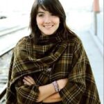 Eréndira Ibarra Instagram - Por tantos días que no me vi, no me entendí, no me cuide. Hoy prometo ser ferozmente tierna conmigo, sostenerme y verme clara y amorosamente. Ella que fui, es mi fuerza para ser hoy. Por todas las veces que la lastime… hoy me protejo. . . #TheNewParadigmIsToRise #FlowThroughUntilYouBreakthrough #RadicalAndRevolutionarySelfLove . . 📸 @bkheadshots . Meme by mi @punk_y_cursi