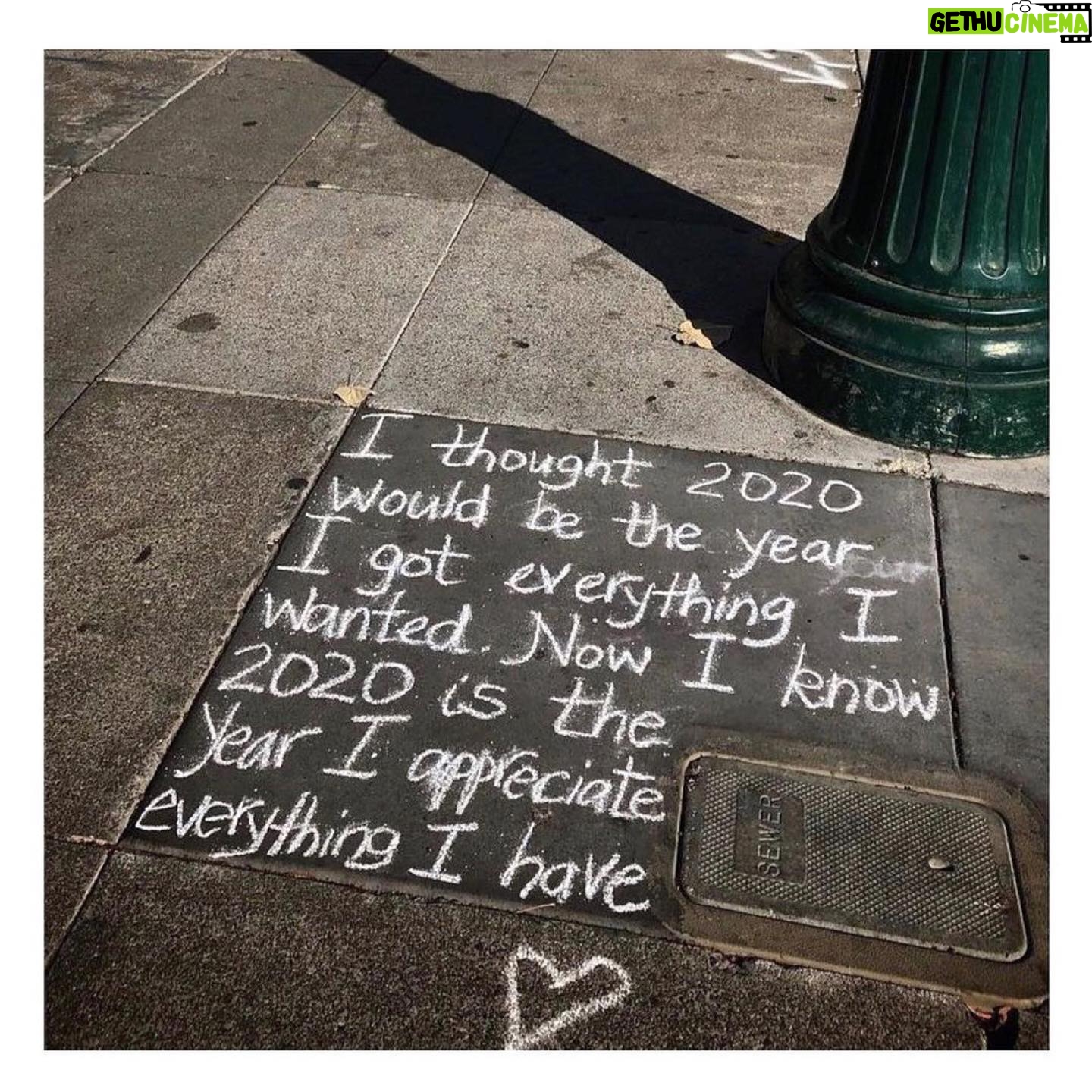 Erica Cerra - 4.2K Likes - #perspective
#lovemylife
#grateful
#grieving