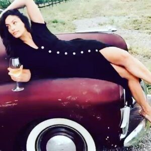 Erica Cerra Instagram - Me getting ready for #anaconda #the100prequel #seconddawn 

#lakecountry 
#kelowna 
Photo -compliments of @sammkohler