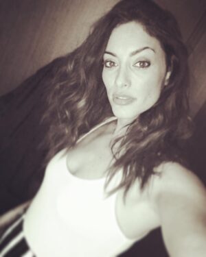 Erica Cerra Instagram - TB- That time I dressed up and went out... #feelingsexy 
#woman 
#lovemyself 
#lovemylife 
#missdeluca 
#deadlyclass 
#the100
