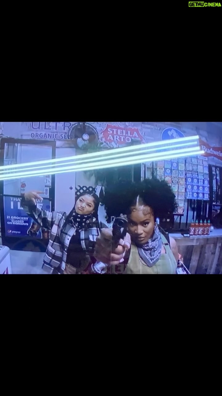 Erica Pinkett Instagram - Meet my new character “Shawna”! She’s tough, loyal af and always down to ride for her girls!!! Can’t wait for y’all to see me and my crew kill it in “Robbin” coming soon 😎🎥🎥🎥🎬