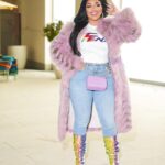 Erica Pinkett Instagram - I don’t know who needs to hear this but God is going to perform miracles in these last couple weeks of 2023, just stay the course. Stay down until you come up 💎💪🏽🙏🏽❤️ 📸 @jeffgetcash Hair (tape ins) @kt_hairco