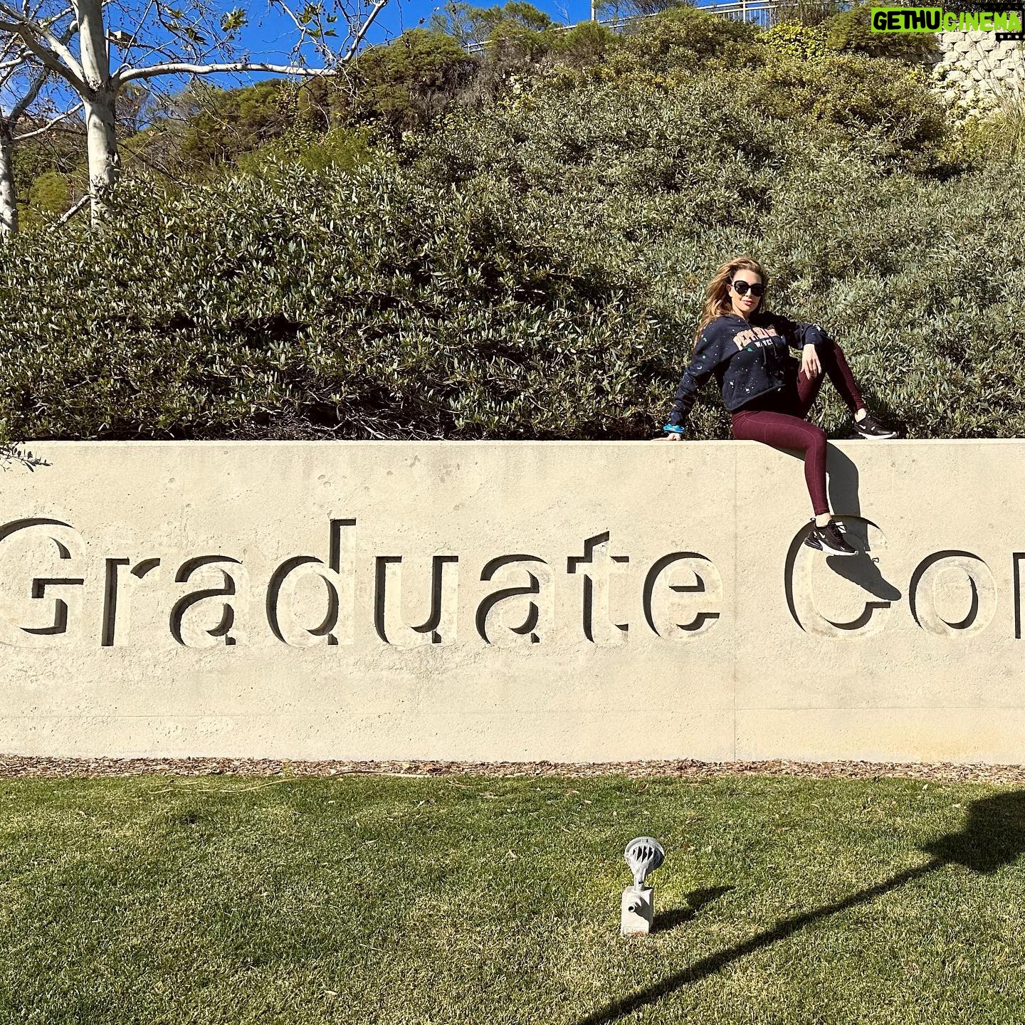 Erika Jordan Instagram - Over here attending the best Masters program in the nation. 💁🏽♀️ 4.0 GPA 🎤 #masters #mft #gradstudent #grad #proud #grateful #graduate