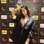 Erika Packard Instagram - Thank you for making my hardwork and craziness feel appreciated ! @iwmbuzz for thiis award Rising Viral sensation Female 💜. To all my followes ! Who are as crazy and real like me 💜And for making all the characters i play feel soo alive . Shout out for loving Russell sooo much! Onwards and upwards 🎯 @onedigitalentertainment for managing my recent life💜