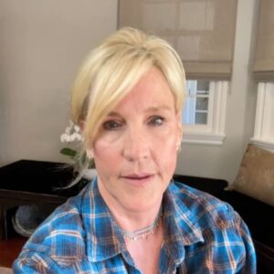 Actress Erin Brockovich HD Photos and Wallpapers February 2025