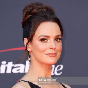 Erin Cahill Instagram - What an HONOR to be invited to the ESPYS!! So thrilled to be there amongst all those incredibly talented humans!  Huge thank you to @cathycardenaspr @rachelnicolepagan for the fantastic make-up and @daliamacphee for the incredible dress! (& thank@you @people for the 📸 & @skirtmypump for watching over me!).