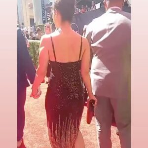 Erin Cahill Instagram - What an HONOR to be invited to the ESPYS!! So thrilled to be there amongst all those incredibly talented humans!  Huge thank you to @cathycardenaspr @rachelnicolepagan for the fantastic make-up and @daliamacphee for the incredible dress! (& thank@you @people for the 📸 & @skirtmypump for watching over me!).