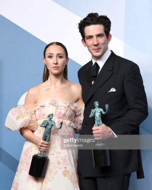 Erin Doherty Instagram - Top night. Top drawer. Top class. Thank you @sagawards

Styling @mrfabioimmediato
Hair @ianjameshair
Makeup @miriamnmakeup
@giambattistavalliparis 
@aspreylondon 
#thecrown #netflix #whatthehelljusthappened