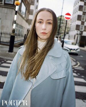 Erin Doherty Instagram - @portermagazine by @netaporter

@elljmorgan
@natashawray
@theannabelbrog
@olivesw
@hannahanra
@alcaselyhayford
@publiceyecomms

#stillchuffed