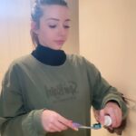Erin Barnett Instagram - I TRIED IT SO YOU DONT HAVE TO! This was my 4th time trying the mouth strips and sadly it didn’t work for me 0/10. No difference in colour. The colour corrector serum was a 4/10 because I saw the tiniest difference. Maybe if I leave it on longer than the recommended time it may whiten more? I’ve always been a fan of their mouth guard whiting kit they had AGES ago, that was my personal favourite!! In my opinion, not worth the money. #notsponsored #review #hismile #beauty #reels