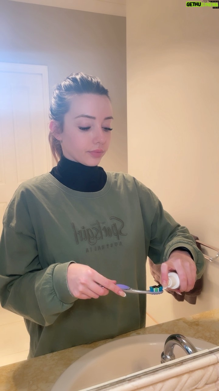 Erin Barnett - 469 Likes - I TRIED IT SO YOU DONT HAVE TO! This was my 4th time trying the mouth strips and sadly it didn’t work for me 0/10. No difference in colour. The colour corrector serum was a 4/10 because I saw the tiniest difference. Maybe if I leave it on longer than the recommended time it may whiten more? I’ve always been a fan of their mouth guard whiting kit they had AGES ago, that was my personal favourite!! In my opinion, not worth the money. #notsponsored #review #hismile #beauty #reels
