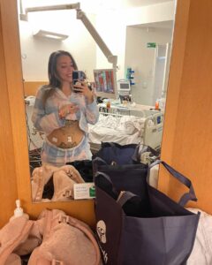 Erin Barnett Instagram - TODAY I HAD MY HYSTERECTOMY! 🥳🥹 I went in around 9am & have been in my room since 1pm. Surgery went really well! We did have some trouble getting my pain under control in recovery, but we got there in the end 😅 I’ve wanted this for years & im so overwhelmed with emotions now it’s happened. I’m so glad I never gave up advocating for myself and my body. And please remember, we are all amazing with or without kids. Having children does not define you. Do whatever makes you happy and healthy ❤️😍 #hysterectomy #mybodymychoice #happy #womenpower #endometriosis #pcos #adenomyosis #choices