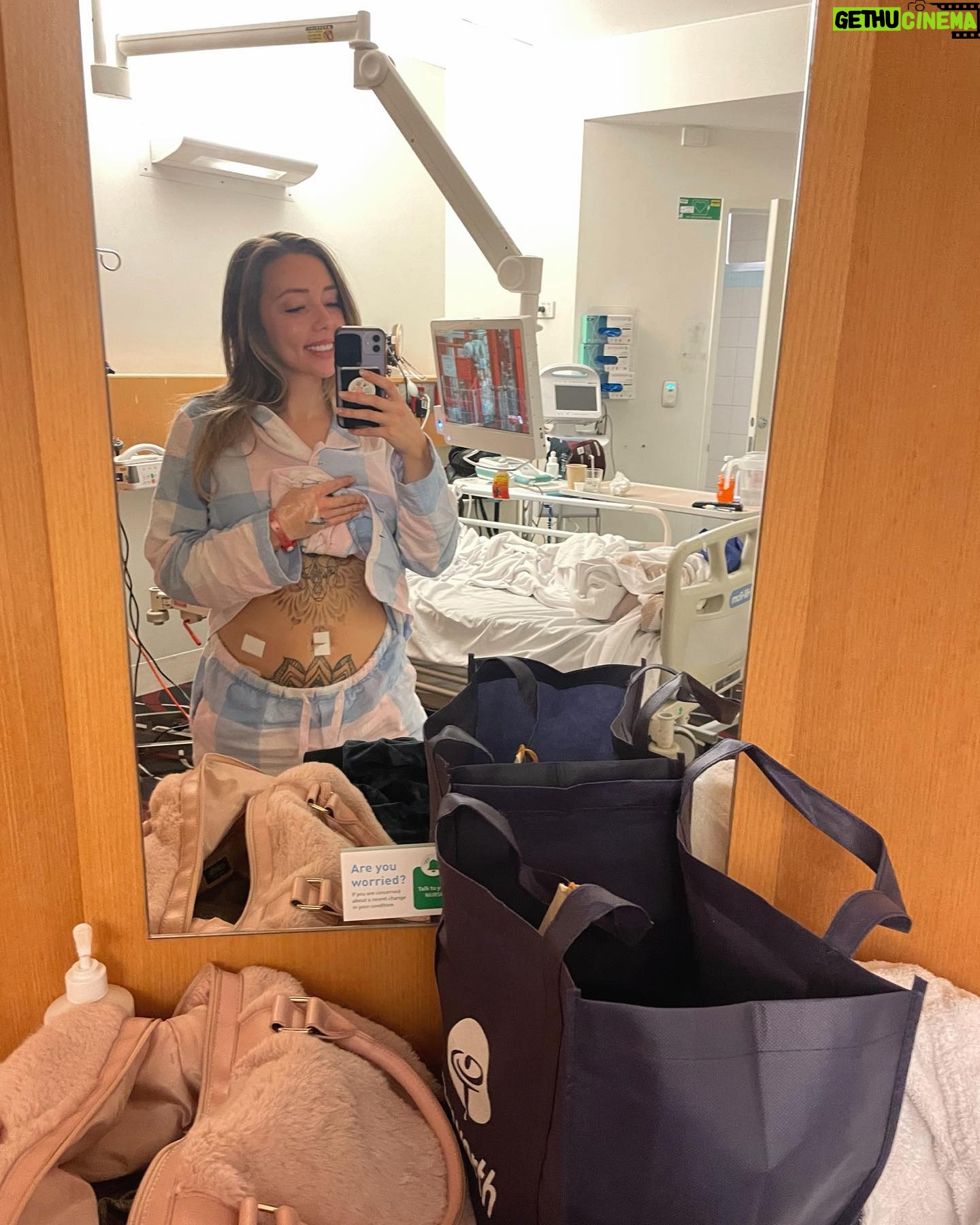 Erin Barnett - 38.6K Likes - TODAY I HAD MY HYSTERECTOMY! 🥳🥹 I went in around 9am & have been in my room since 1pm. Surgery went really well! We did have some trouble getting my pain under control in recovery, but we got there in the end 😅 I’ve wanted this for years & im so overwhelmed with emotions now it’s happened. I’m so glad I never gave up advocating for myself and my body. And please remember, we are all amazing with or without kids. Having children does not define you. Do whatever makes you happy and healthy ❤️😍 #hysterectomy #mybodymychoice #happy #womenpower #endometriosis #pcos #adenomyosis #choices