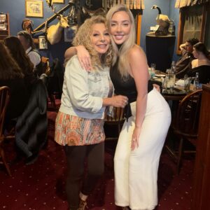 Erin Barnett Instagram - I am truly blessed with the best 😇❤️ #happybirthdaytome #twentynine #1995 #aries #prebirthday #lastweekend