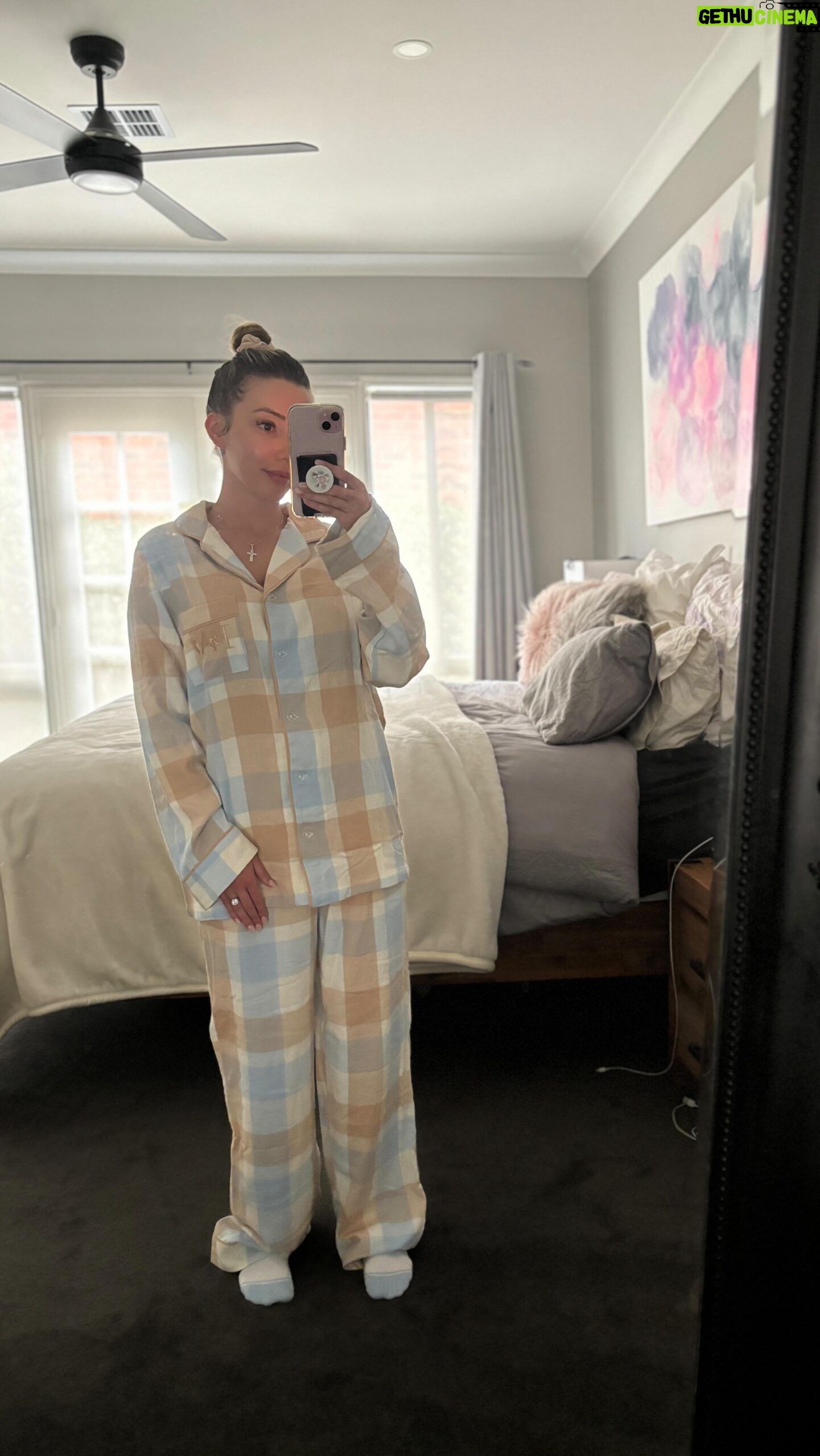 Erin Barnett - 3 Likes - @peteralexanderofficial please stop making addictive pjs. I hate explaining myself to mick every 2nd day. 😂 #ringdoorbell #peteralexander #caught #funny