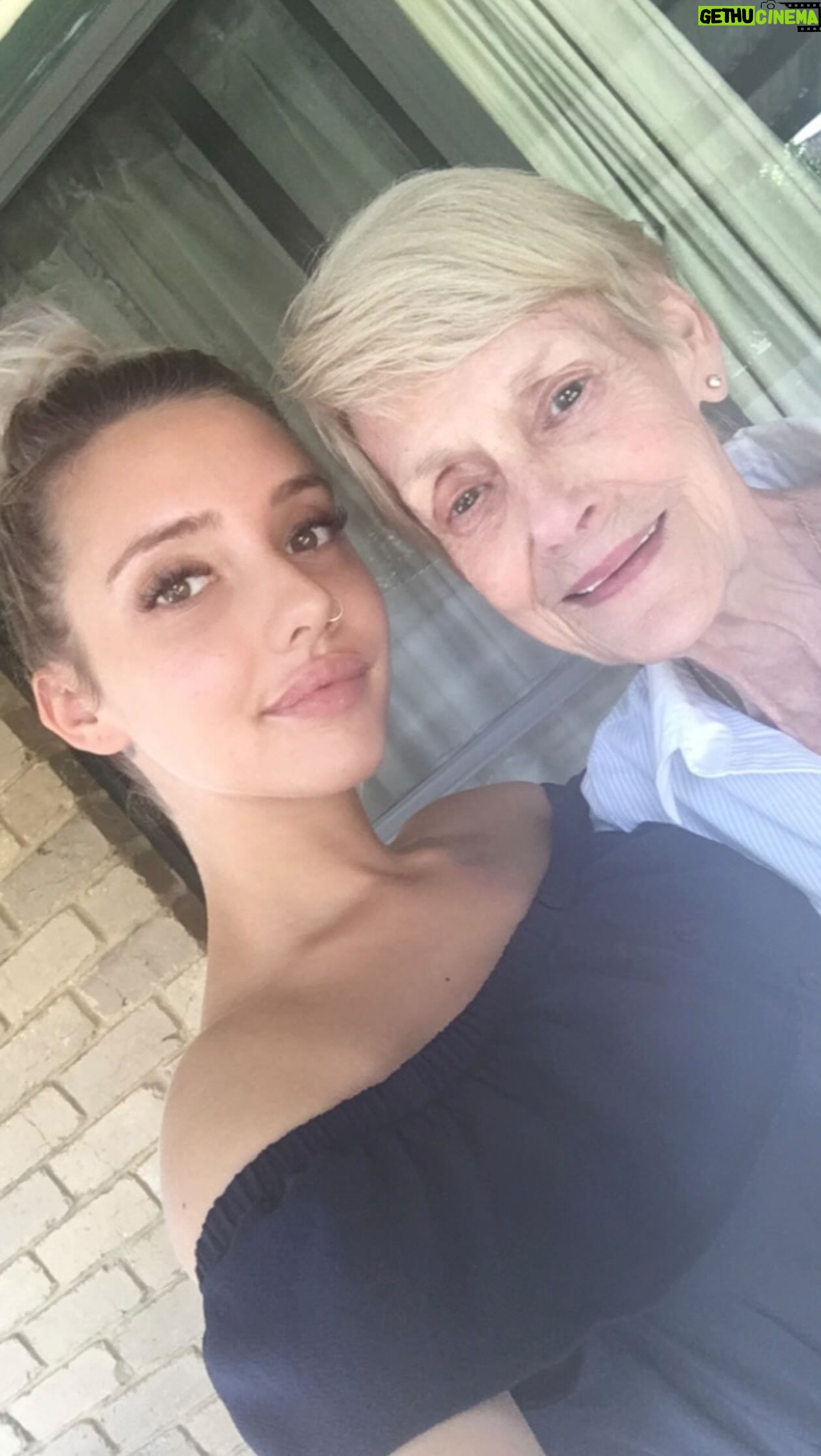 Erin Barnett Instagram - Forever rewatching videos of us 🤍💔 My angel on earth has been an angel in heaven since October 2022 & I think about her EVERY DAY. Thankful I started taking videos of us together because oh my gosh did nanna barb make me laugh 😂❤️ #nannabarb #memories #angel #alovesodeep