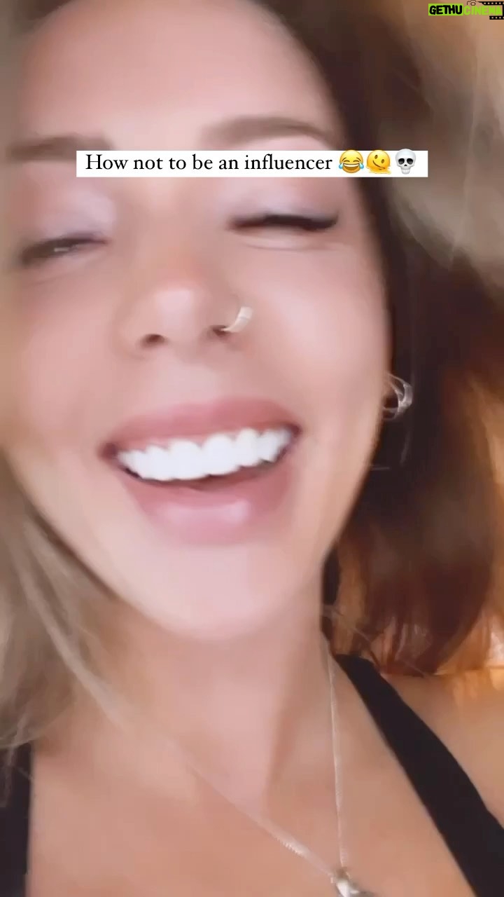 Erin Barnett Instagram - Laugh with me not at me PLEASE 😂😂😂 #fail