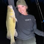 Erin Barnett Instagram - May as well start being a fishing influencer instead 😂😂 Should here me scream “MICK I GOT ONE! OMG ITS HUGE! Take a photo QUICKLY!!” And then I let him take it off the hook and back in the water 😂🎣 Team work. #fishing #nightfishing #pro #holidays